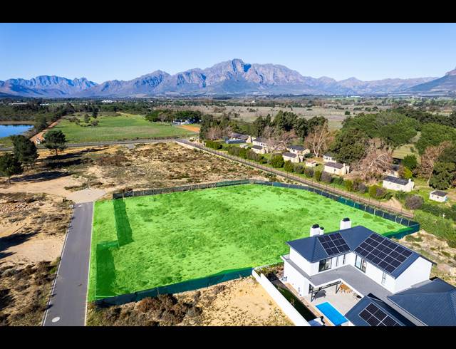 3,127M² VACANT LAND FOR SALE IN PEARL VALLEY GOLF & COUNTRY ESTATE